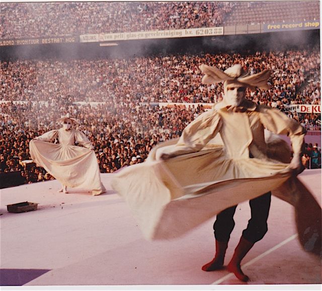 Rolling Stones Concert, Rotterdam, Butterfly Ritual Dormu Dance Theatre .jpg